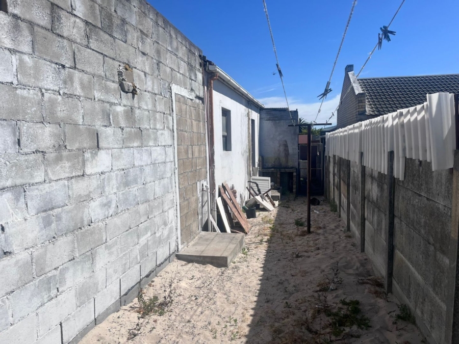 3 Bedroom Property for Sale in Gaylee Western Cape